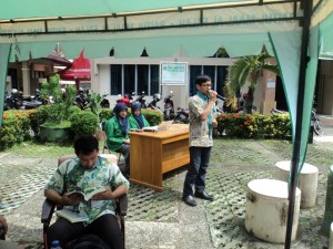 Pembukaan acara Bedah Buku & Bazar Buku Murah ALA Mahasiswa SPI Fak. UAD IAIN Syekh Nurjati Cirebon.