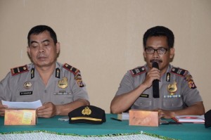 AIPTU. M. Sukrim kanit Binmas memberikan pengarahan pada acara rapat koordinasi Tenaga Keamanan (SATPAM).