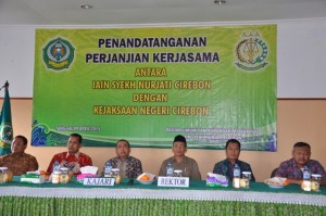 Penandatanganan Nota Kesepahaman dengan Kejaksaan Negeri Kota Cirebon.