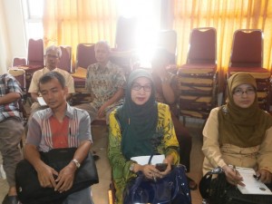 Dr. Hj. Taty Nurhayati, MA dan Dr. Ety Nurhayati, M. Pd salah satu Dosen calon DPL.