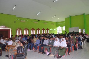 Peserta Bedah Buku "Berkah Islam Indonesia" salah satu kegiatan Leadership School DEMA FSEI.