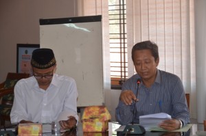 Warek I Dr. Saefuddin Zuhri, M. Ag sebagai Leading Sektor kegiatan akademiknmembuka acara rapat persiapan wisuda ke-XIII tahun 2016.
