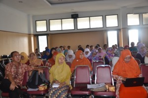 Peserta Workshop Peningkatan Kualitas Penelitian Bagi Dosen di lingkungan IAIN Syekh Nurjati Cirebon Tahun 2016.