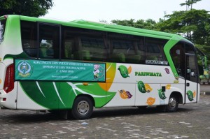 Bus yang mengangkut Duta IAIN Syekh Nurjati Cirebon dalam acara IPPBMM ke VI PTKIN se Jawa dan Madura Tahun 2016.